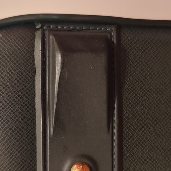 Louis Vuitton Pegase Taiga Leather Rolling Suitcase - Picture 10 of 16